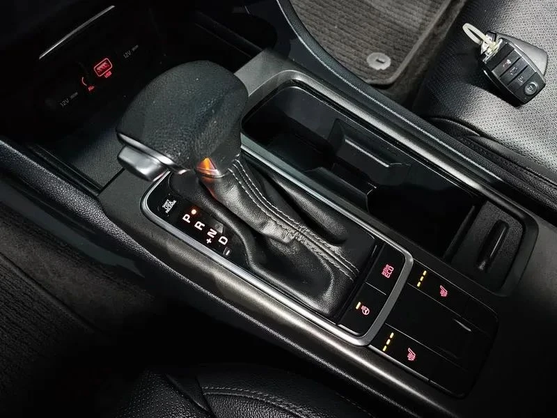 Kia K5, снимка 9 - Автомобили и джипове - 56707634