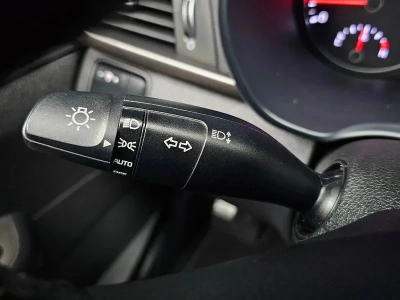 Kia K5, снимка 17 - Автомобили и джипове - 56707634