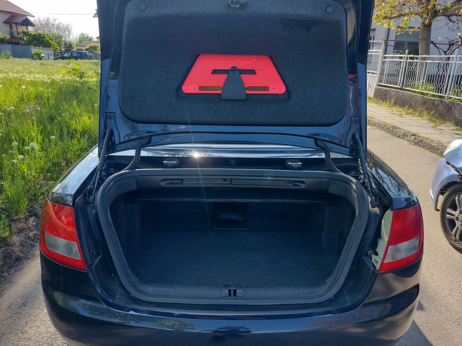 Audi A4 2.4/БЕЗИН-ГАЗ - изображение 8