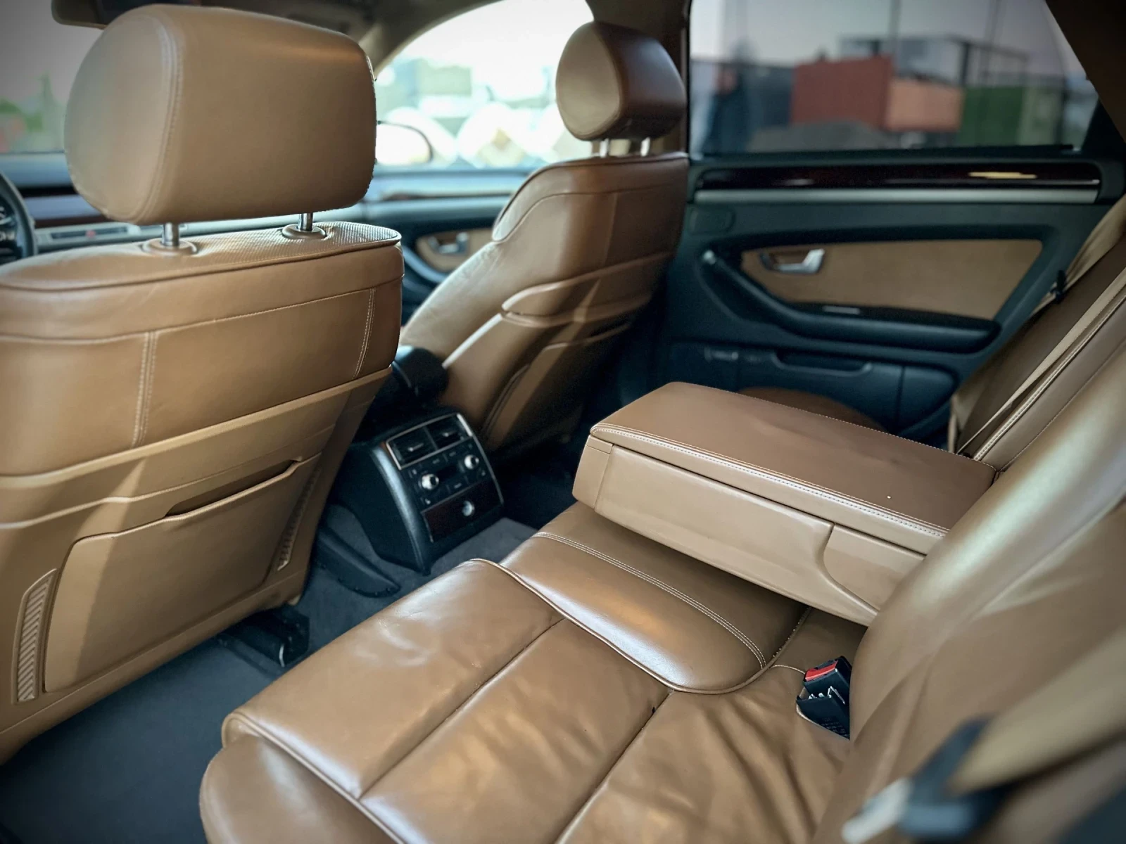 Audi A8  - изображение 7
