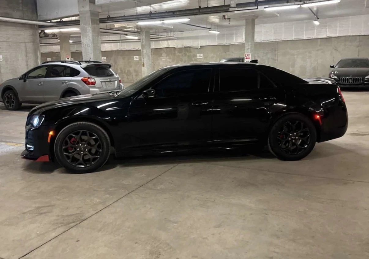 Chrysler 300c * * Подгреви * * Панорама * * 4X4 * * Carfax * *  - изображение 5