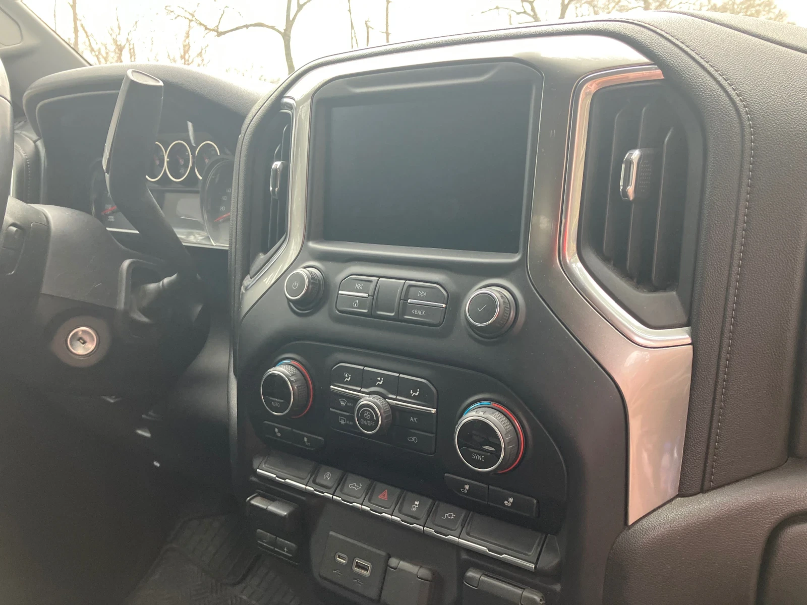 Chevrolet Silverado  - изображение 6