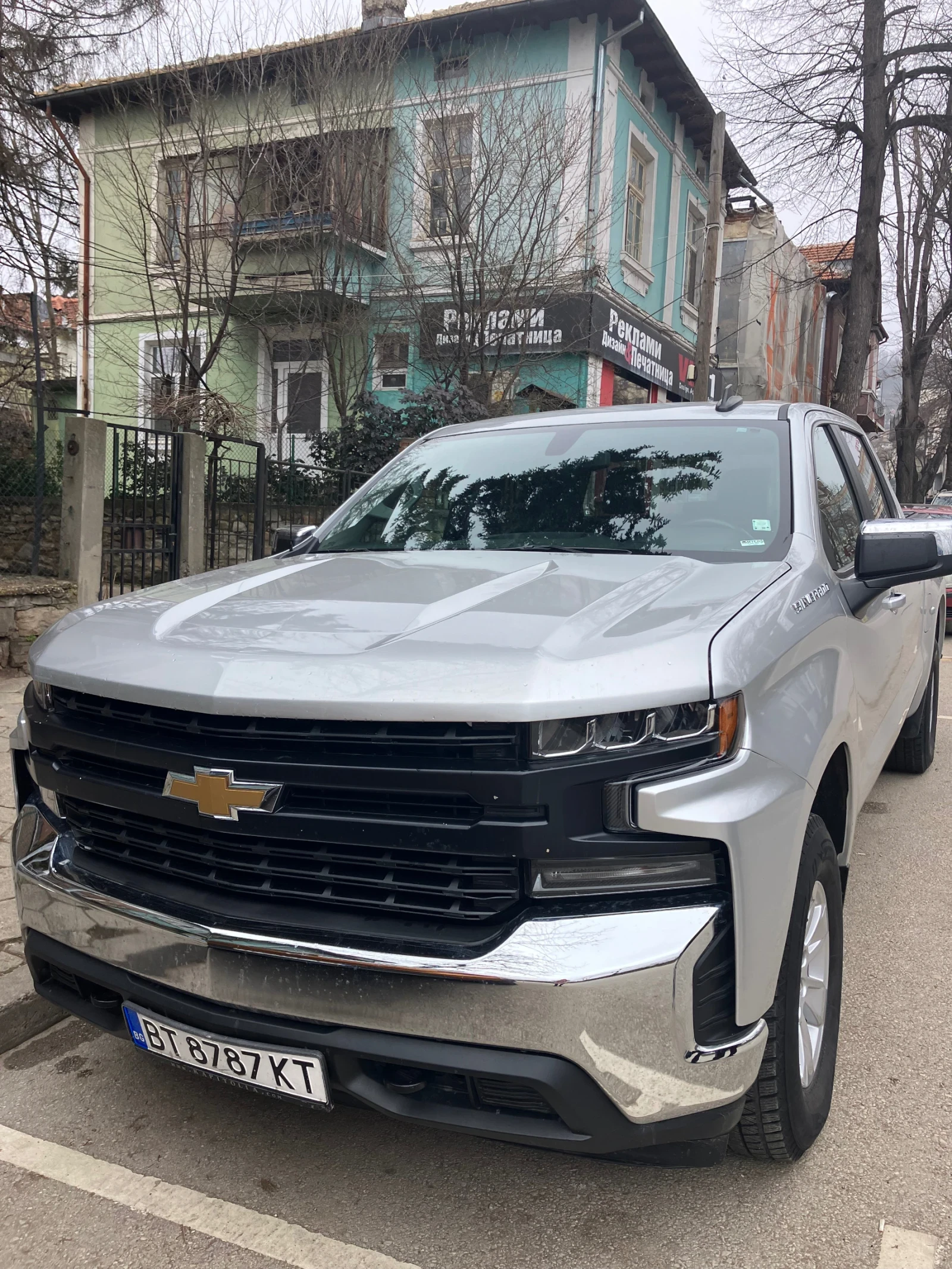 Chevrolet Silverado  - изображение 2