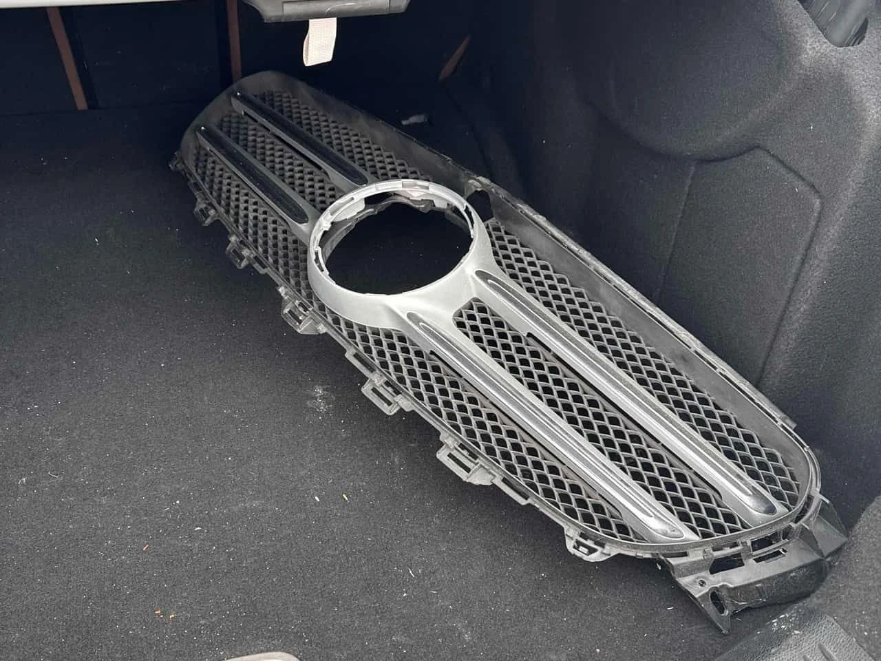 Mercedes-Benz E 300 * CARFAX * ДИСТРОНИК* ХЕД-ЪП* BURMESTER*  - изображение 10