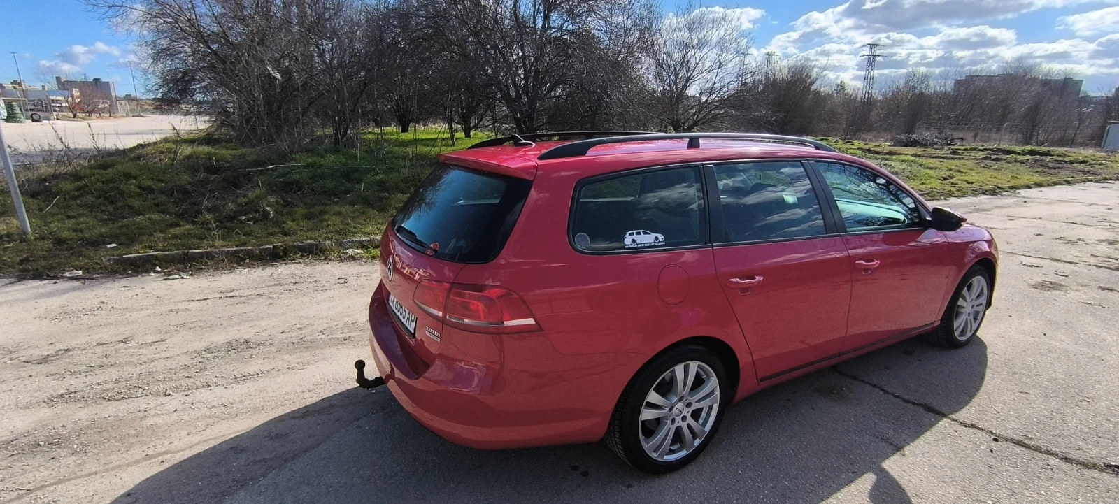 VW Passat Комби, снимка 5 - Автомобили и джипове - 53743975