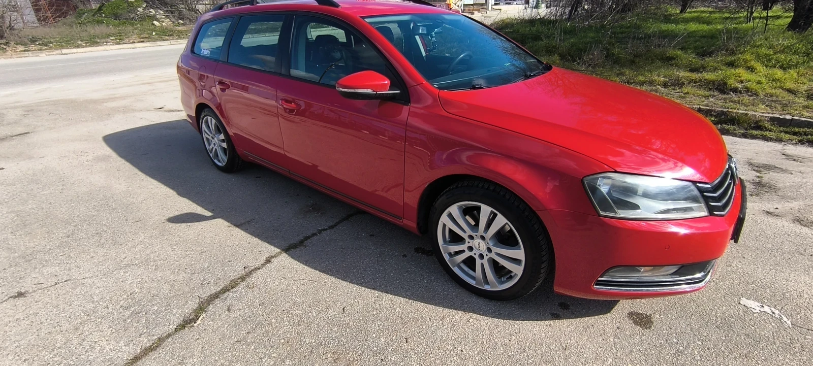 VW Passat Комби, снимка 4 - Автомобили и джипове - 53743975