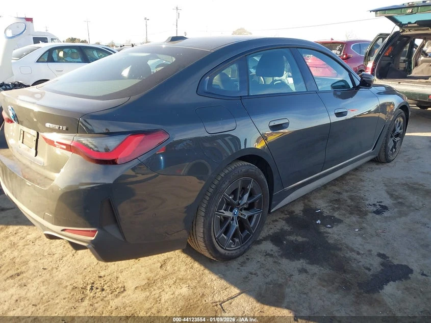 BMW i4 Edrive35, снимка 4 - Автомобили и джипове - 53825041