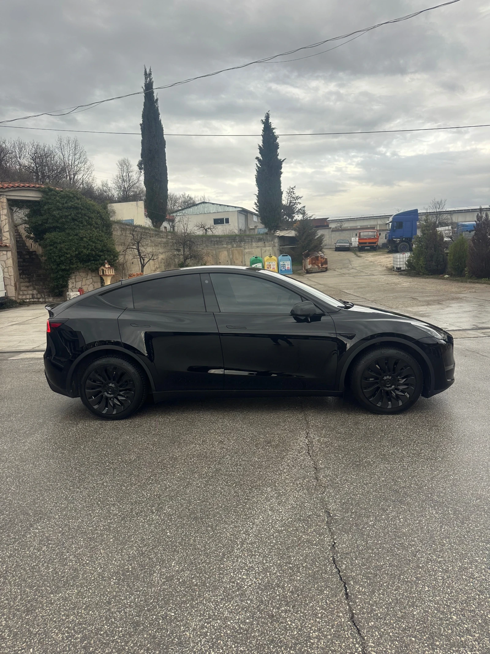 Tesla Model Y Long Range * Гаранция! 59000км * Европейска, снимка 4 - Автомобили и джипове - 54044785