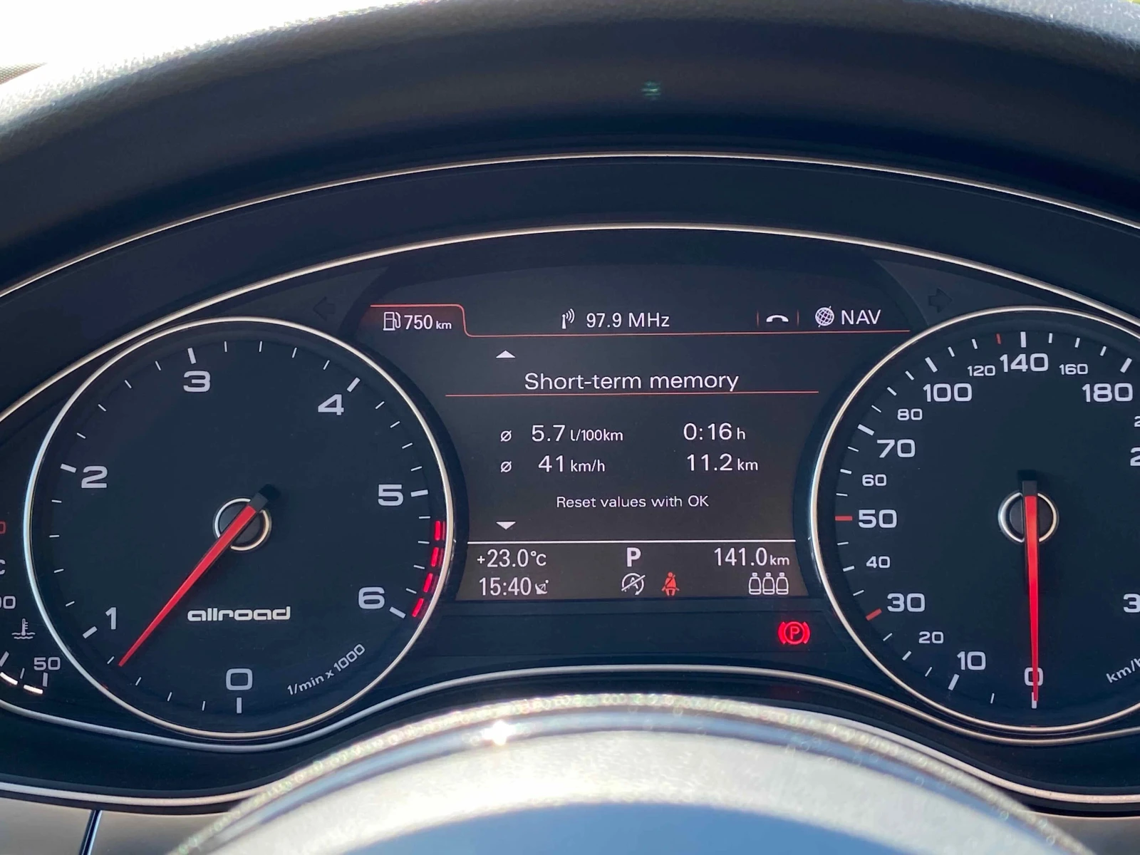 Audi A6 Allroad BiTurbo 313 k.с. 1-ви собств в Б-я, снимка 11 - Автомобили и джипове - 54259694