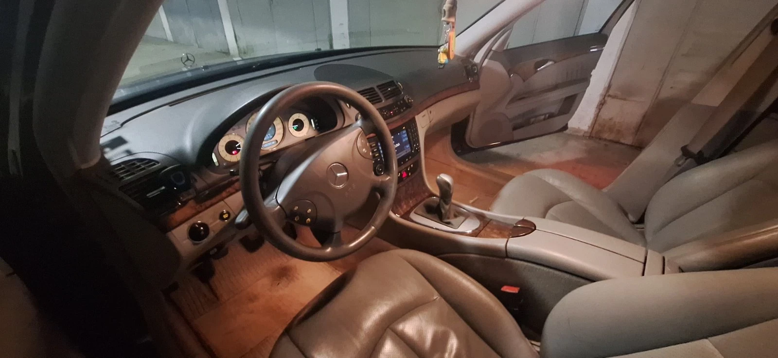 Mercedes-Benz E 270 W211, снимка 6 - Автомобили и джипове - 54611443
