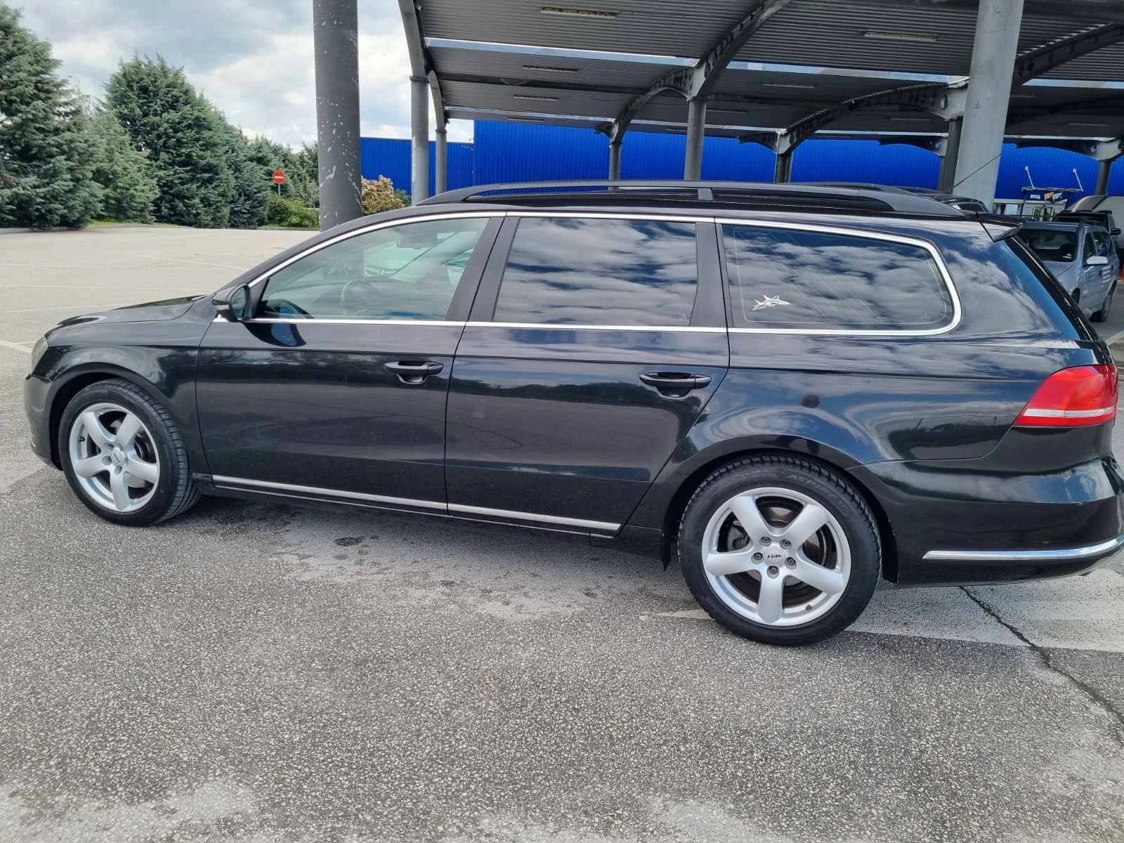 VW Passat 2.0 TDI, снимка 9 - Автомобили и джипове - 54752754