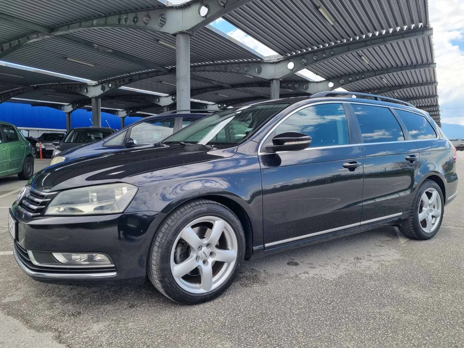 VW Passat 2.0 TDI, снимка 8 - Автомобили и джипове - 54752754