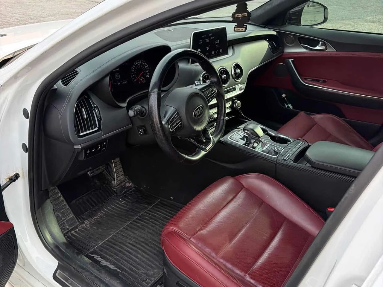 Kia Stinger GT Limited/CARFAX/КОЖА/ПОДГРЕВ/, снимка 5 - Автомобили и джипове - 55077743