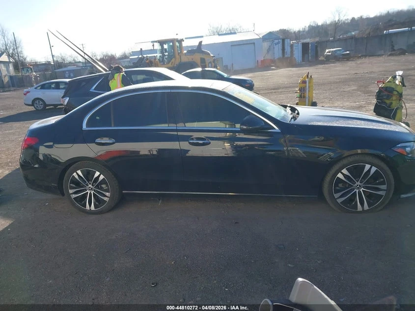 Mercedes-Benz C 300 2.0l 4Matic, снимка 13 - Автомобили и джипове - 55397813