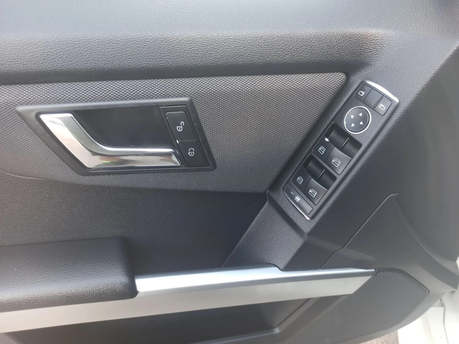 Mercedes-Benz GLK 220CDI, снимка 9 - Автомобили и джипове - 55638072