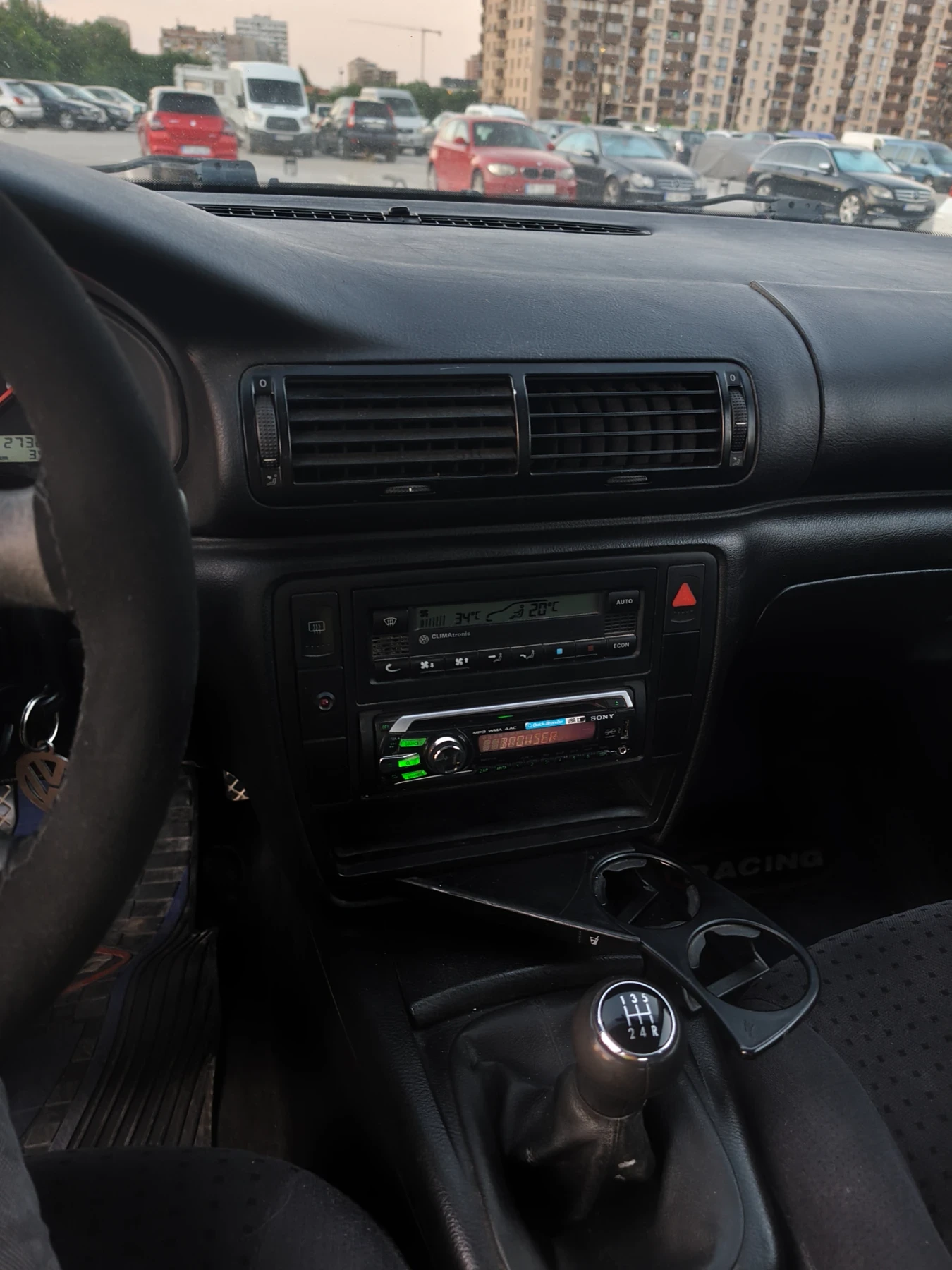 VW Passat 1.9 TDI 110кс, снимка 8 - Автомобили и джипове - 55792890