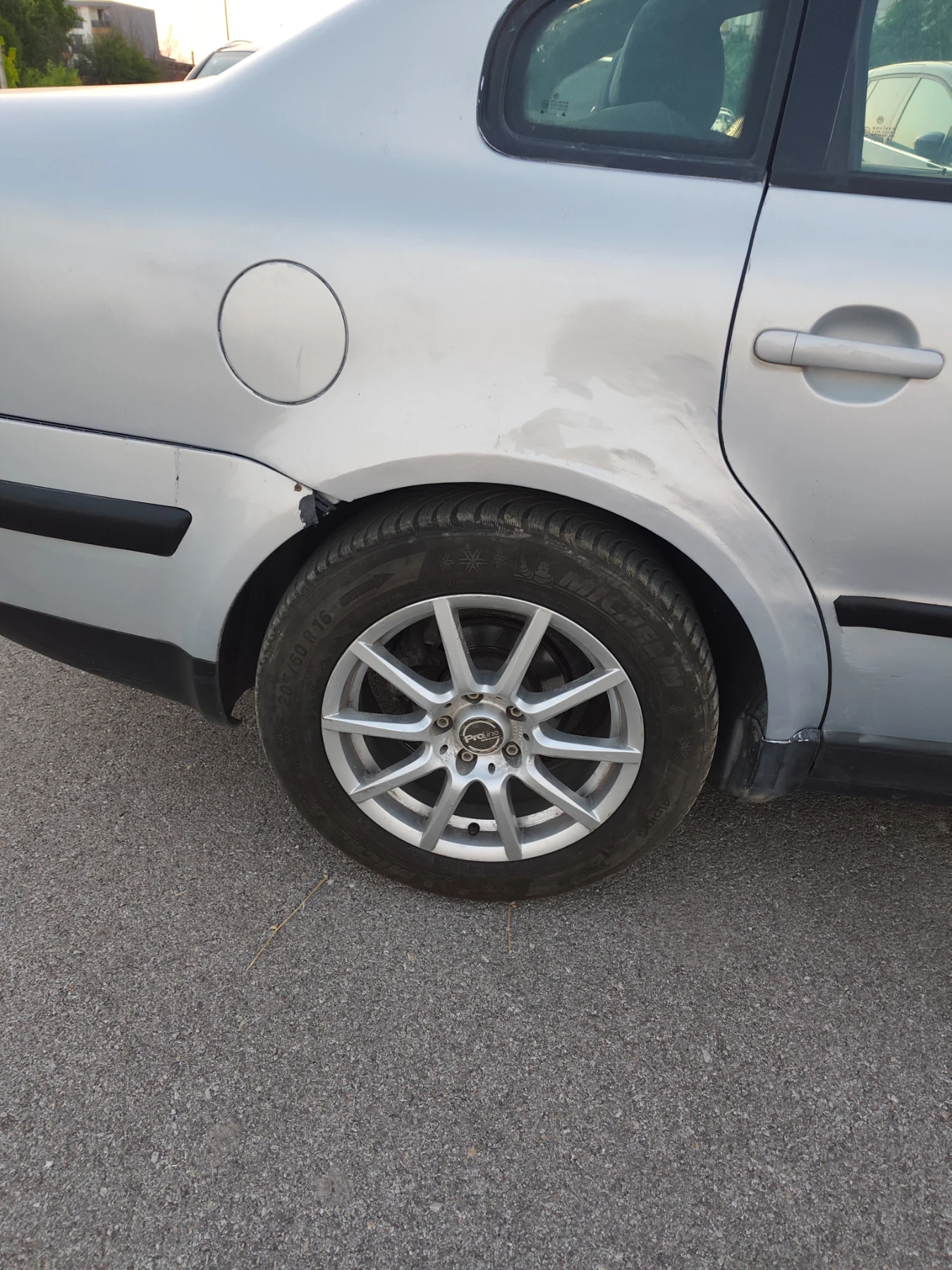 VW Passat 1.9 TDI 110кс, снимка 15 - Автомобили и джипове - 55792890