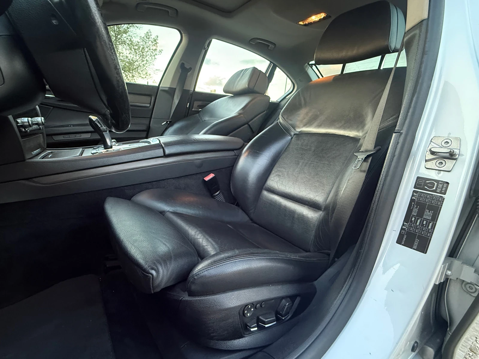 BMW 730 Full Maxx, снимка 10 - Автомобили и джипове - 55876956
