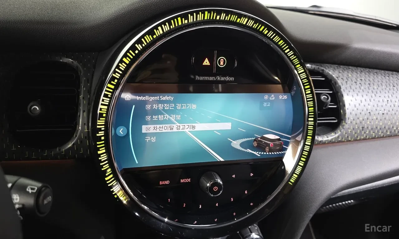 Mini Cooper SE/ДИСТРОНИК/HUD/КРАЙНА ЦЕНА, снимка 8 - Автомобили и джипове - 56121544