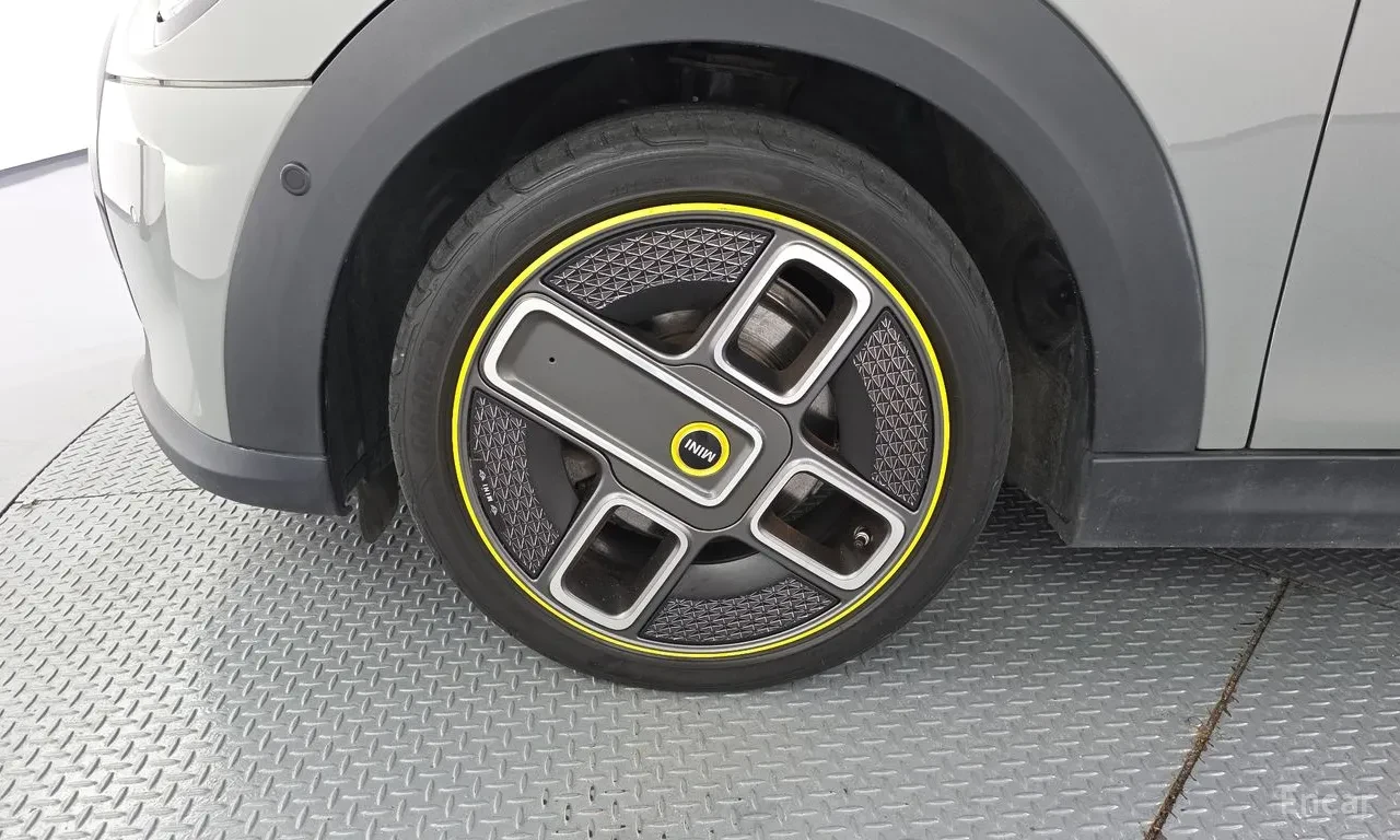 Mini Cooper SE/ДИСТРОНИК/HUD/КРАЙНА ЦЕНА, снимка 4 - Автомобили и джипове - 56121544