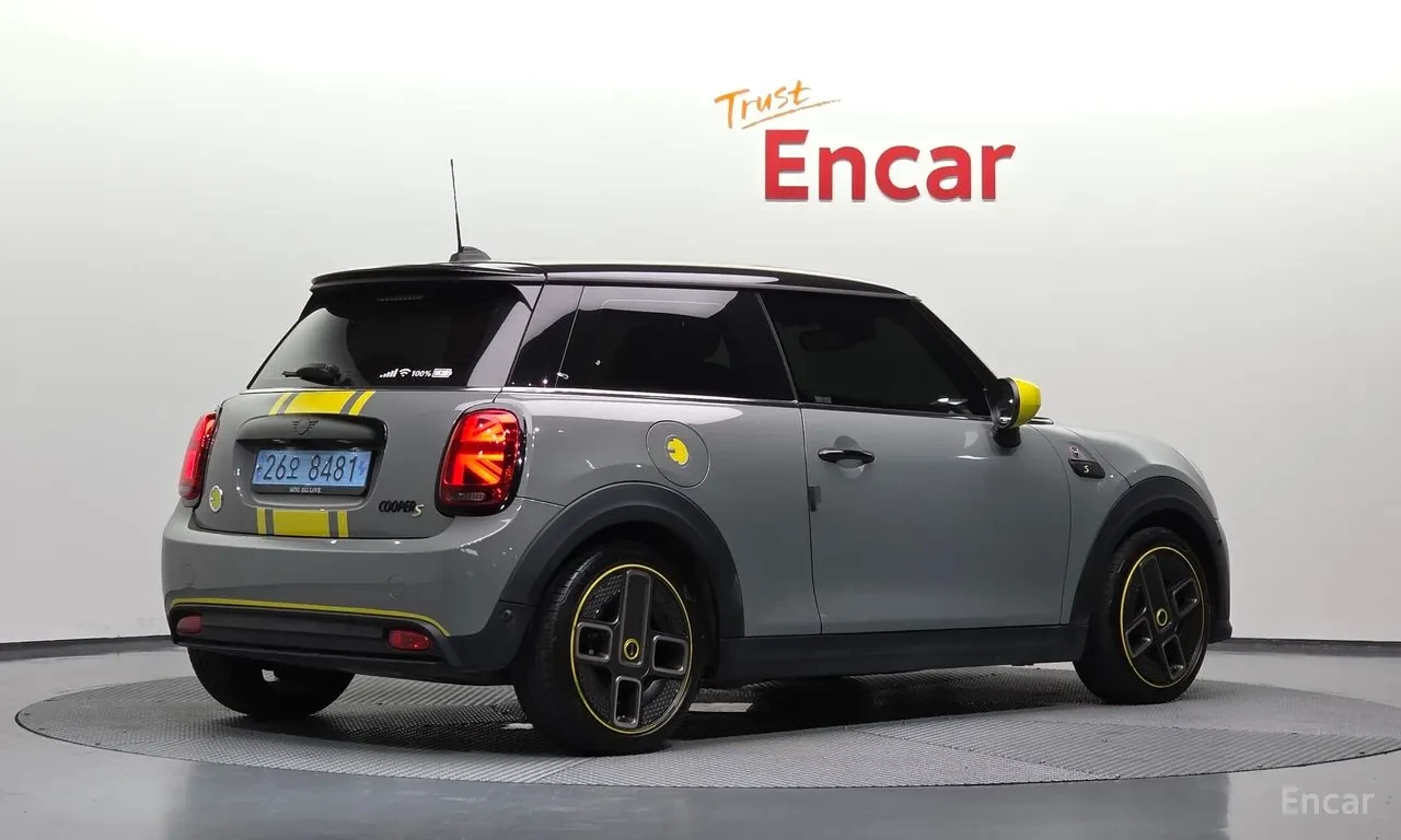 Mini Cooper SE/ДИСТРОНИК/HUD/КРАЙНА ЦЕНА, снимка 3 - Автомобили и джипове - 56121544
