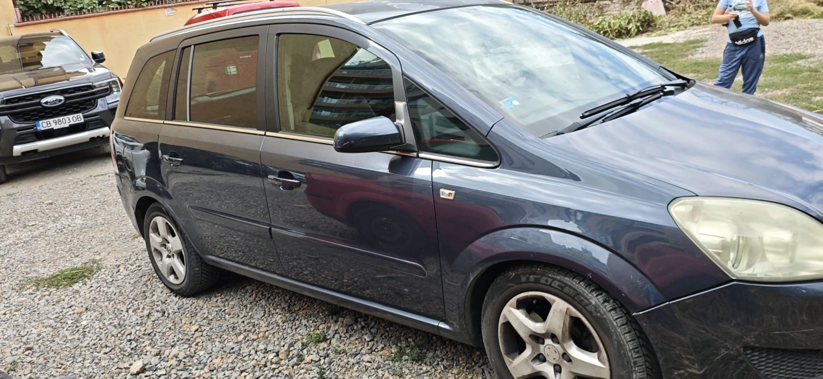 Opel Zafira B, снимка 4 - Автомобили и джипове - 56138902
