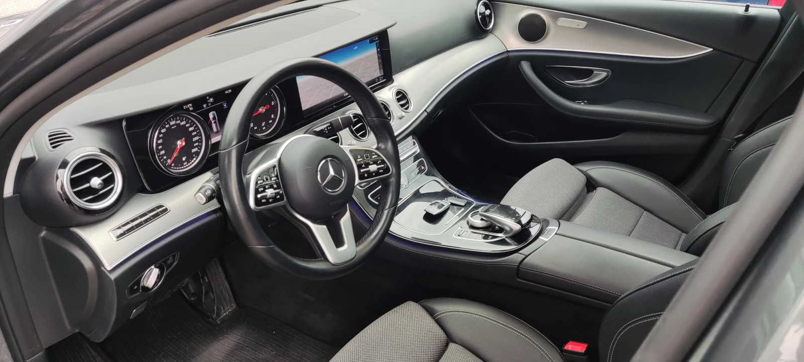 Mercedes-Benz E 220, снимка 10 - Автомобили и джипове - 56181953