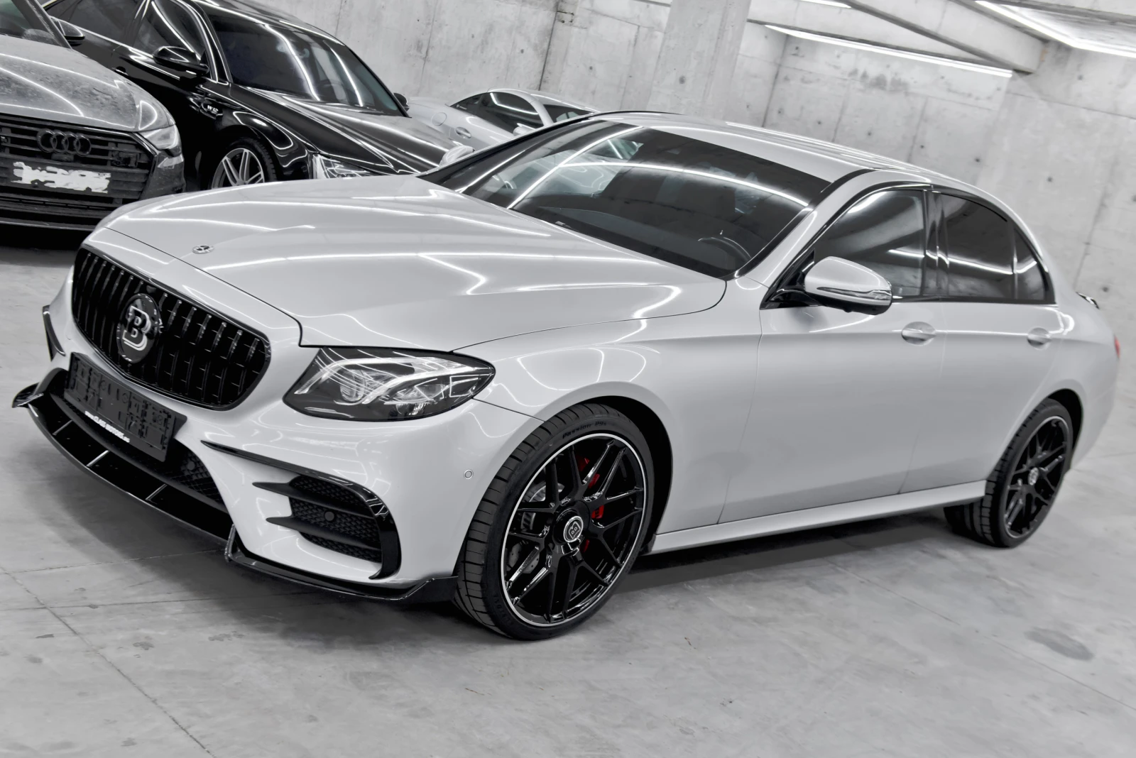 Mercedes-Benz E 220 D 4 MATIC BRABUS, снимка 2 - Автомобили и джипове - 56443390