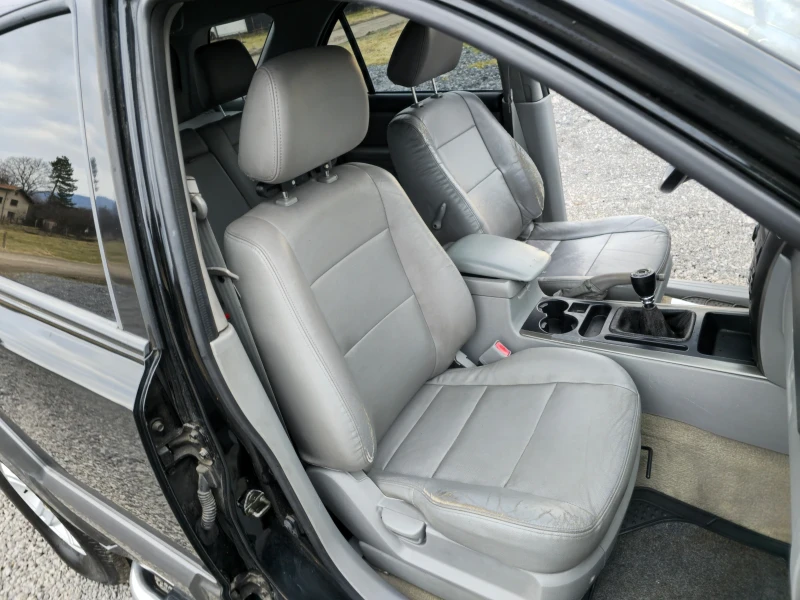 Kia Sorento 2.5 , снимка 17 - Автомобили и джипове - 49274912