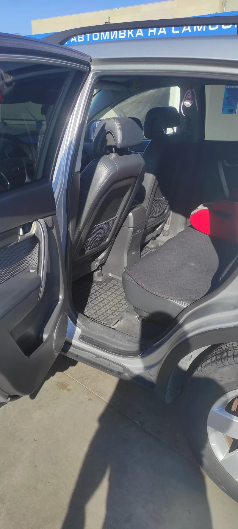 Chevrolet Captiva 2.0, снимка 12 - Автомобили и джипове - 51763583