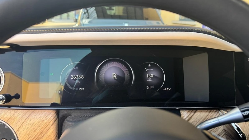 Rolls-Royce Cullinan, снимка 5 - Автомобили и джипове - 53725049