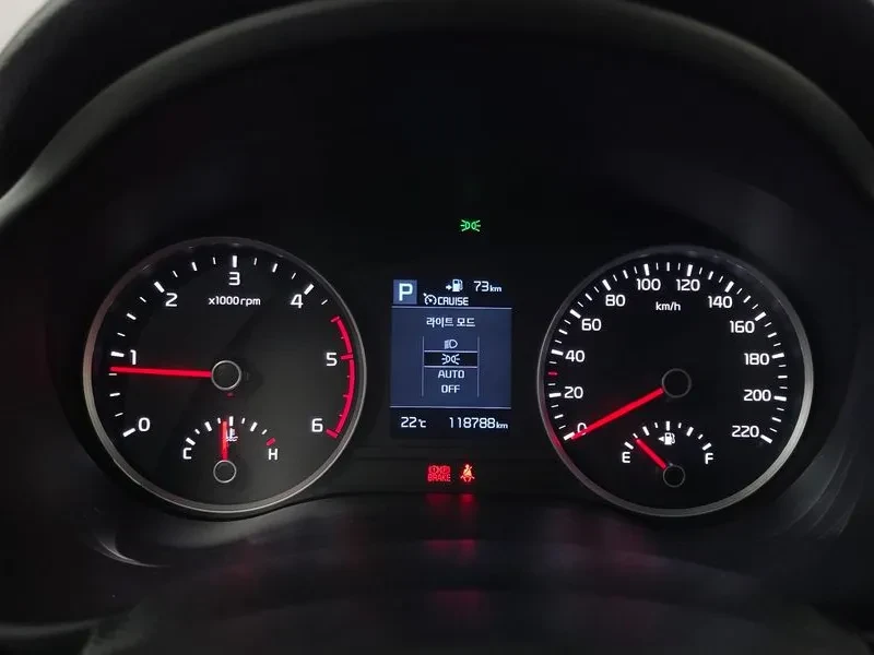 Kia Stonic 1.6 TRENDY | Mobile.bg � ����������� 8