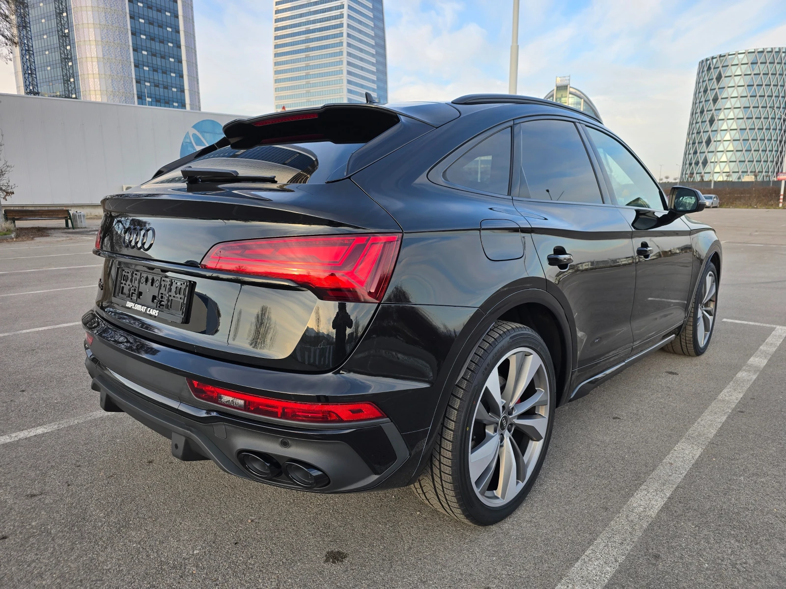 Audi SQ5 3.0T SPORTBACK/PREMIUM/QUATTRO/360 VIEW/PANORAMA/ - изображение 4