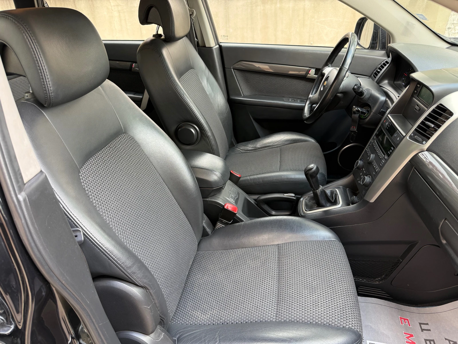 Chevrolet Captiva 2.0D 4WD / 7 места / Един собственик  - изображение 9
