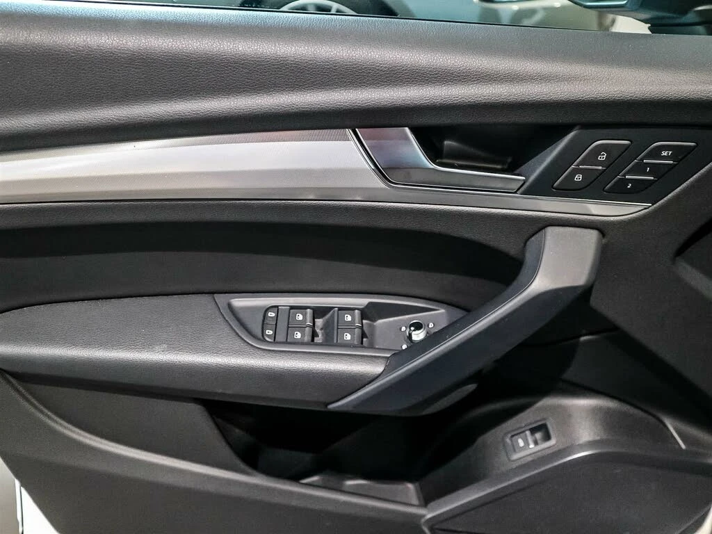 Audi Q5 * Progressiv* S-Line* АвтоКредит (ЦЕНА ДО БГ) - изображение 6