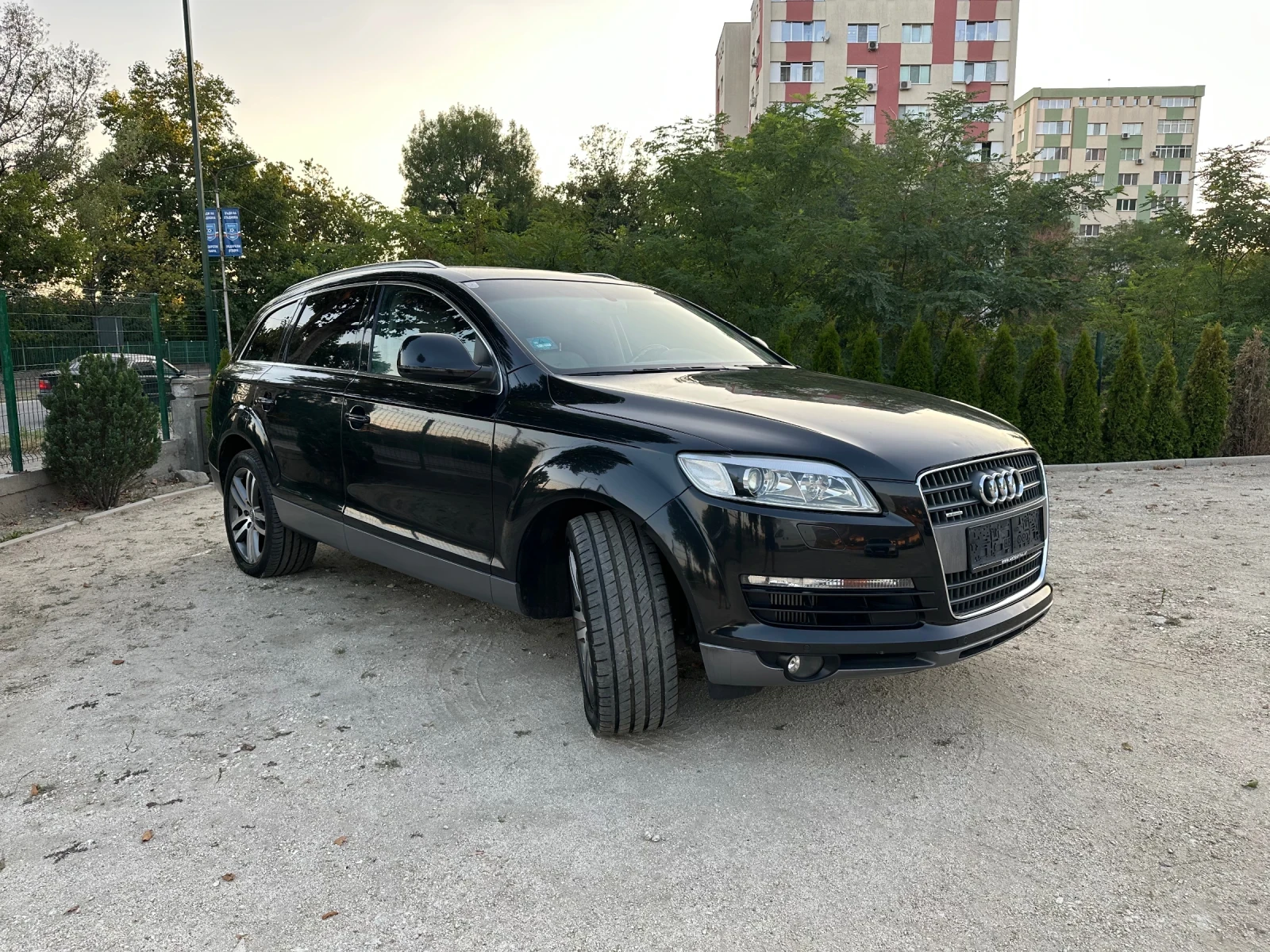 Audi Q7 3.0* 7-Места* Bose* Navi*  - изображение 4
