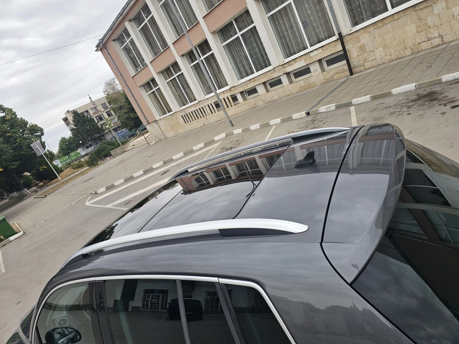 VW Tiguan Sport&Style BI-LED - изображение 7