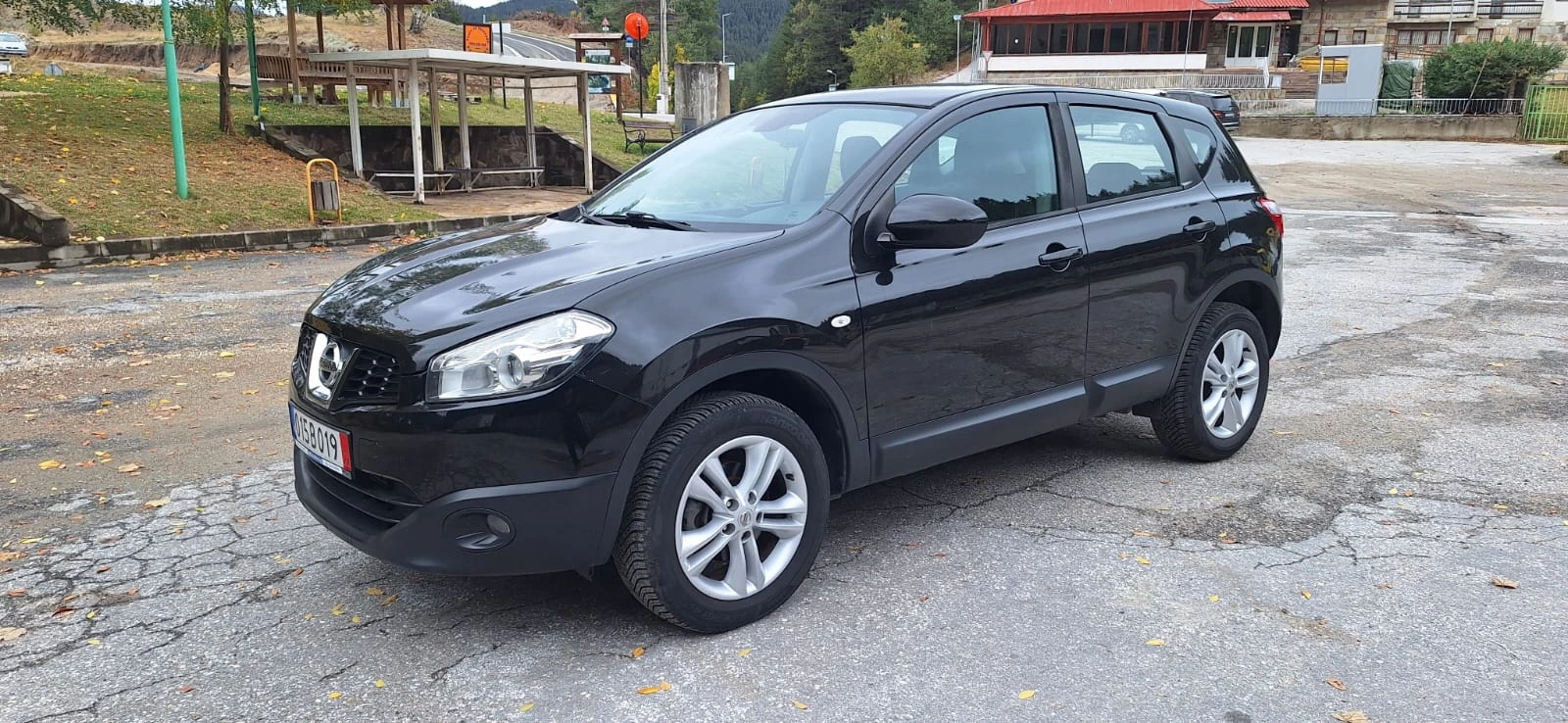 Nissan Qashqai 1.5dci 110к.с - изображение 2