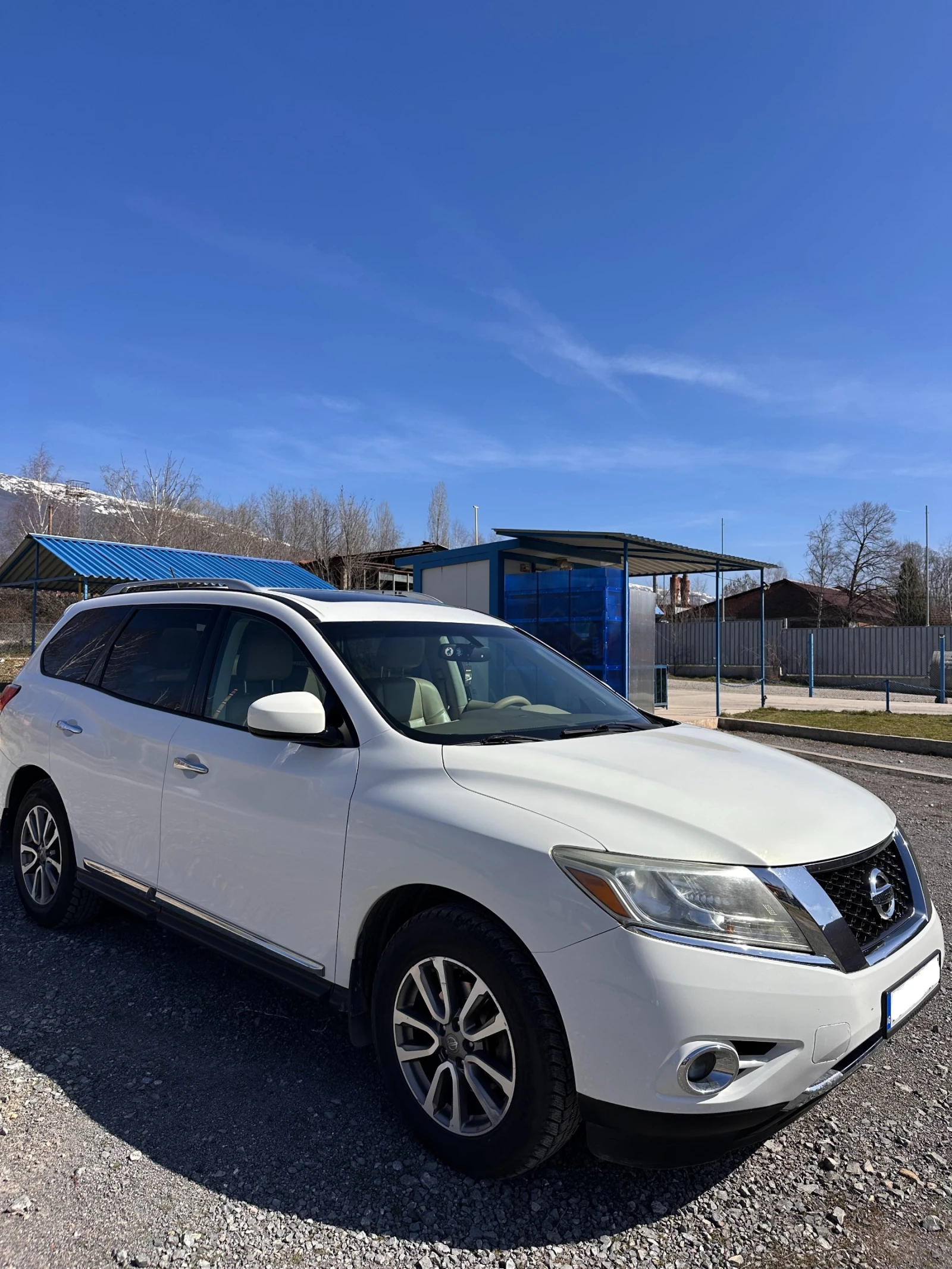 Nissan Pathfinder SL 4WD, снимка 3 - Автомобили и джипове - 53825259