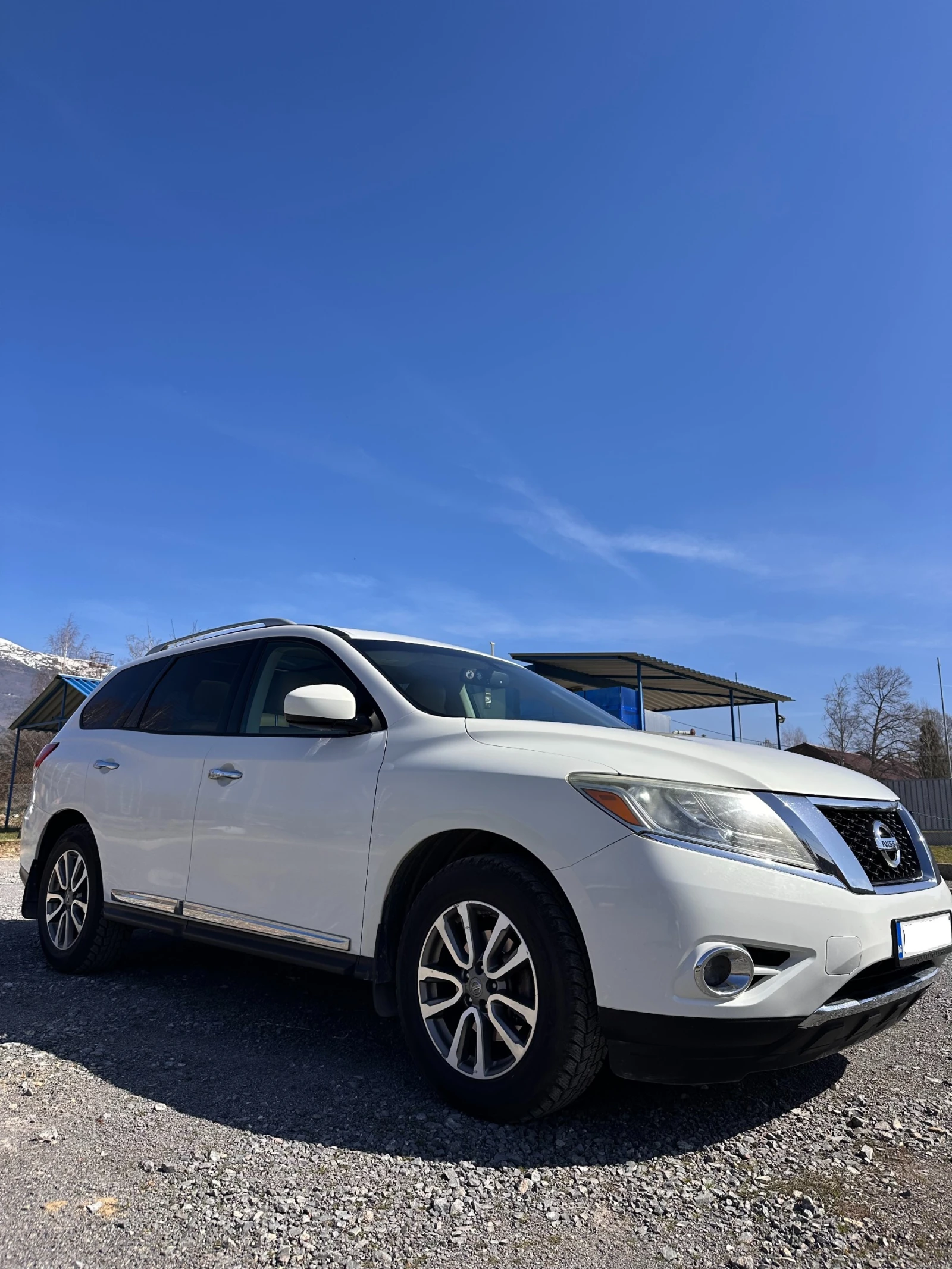 Nissan Pathfinder SL 4WD, снимка 5 - Автомобили и джипове - 53825259