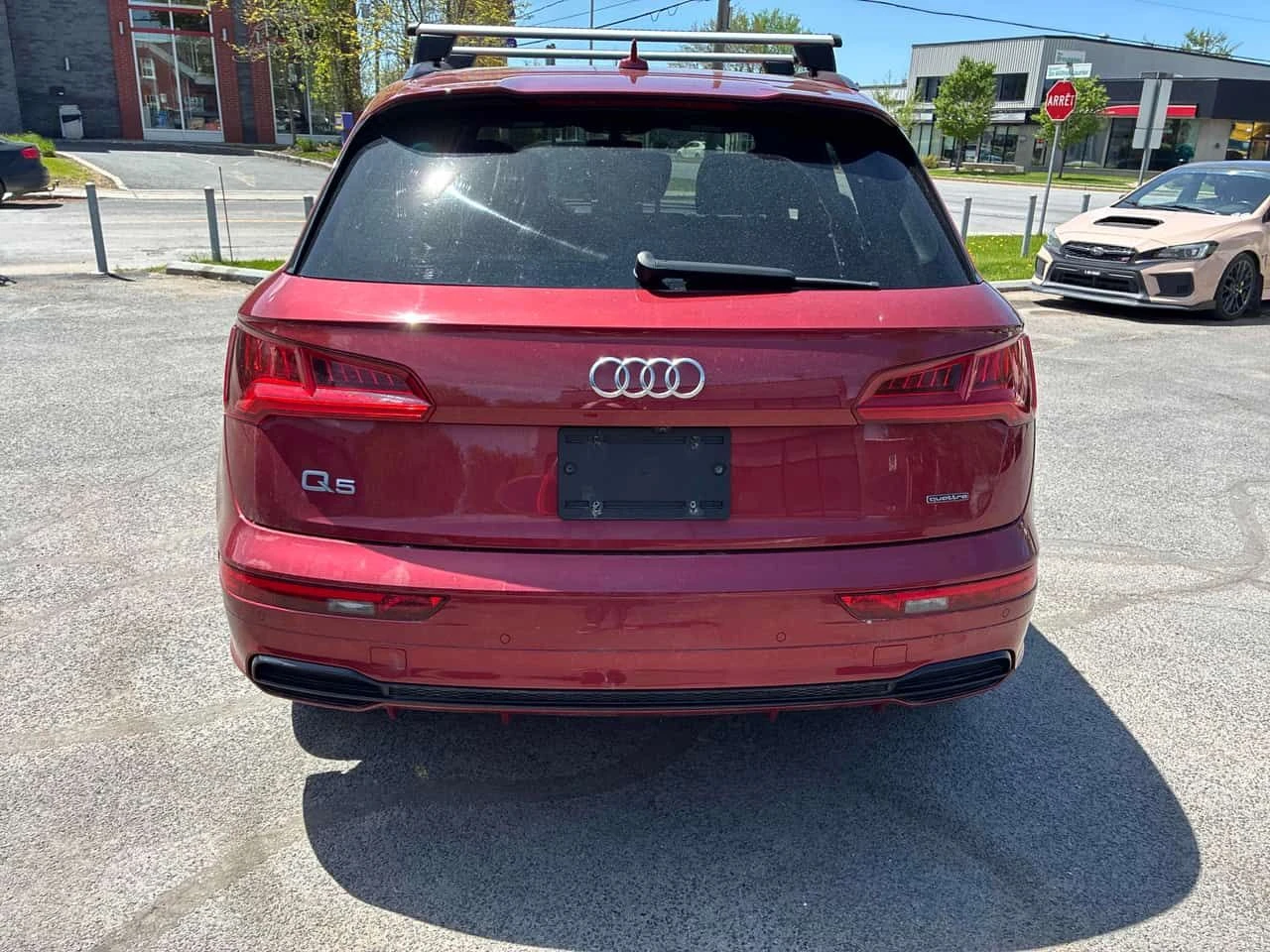 Audi Q5 * PROGRESSIV * ПАНО * ПОДГРЕВИ * KEYLESS * CARFAX, снимка 4 - Автомобили и джипове - 54623779