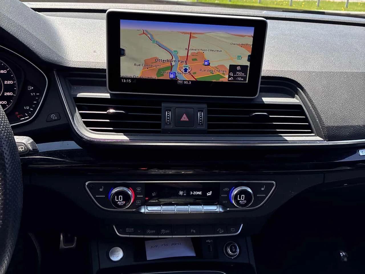 Audi Q5 * PROGRESSIV * ПАНО * ПОДГРЕВИ * KEYLESS * CARFAX, снимка 9 - Автомобили и джипове - 54623779