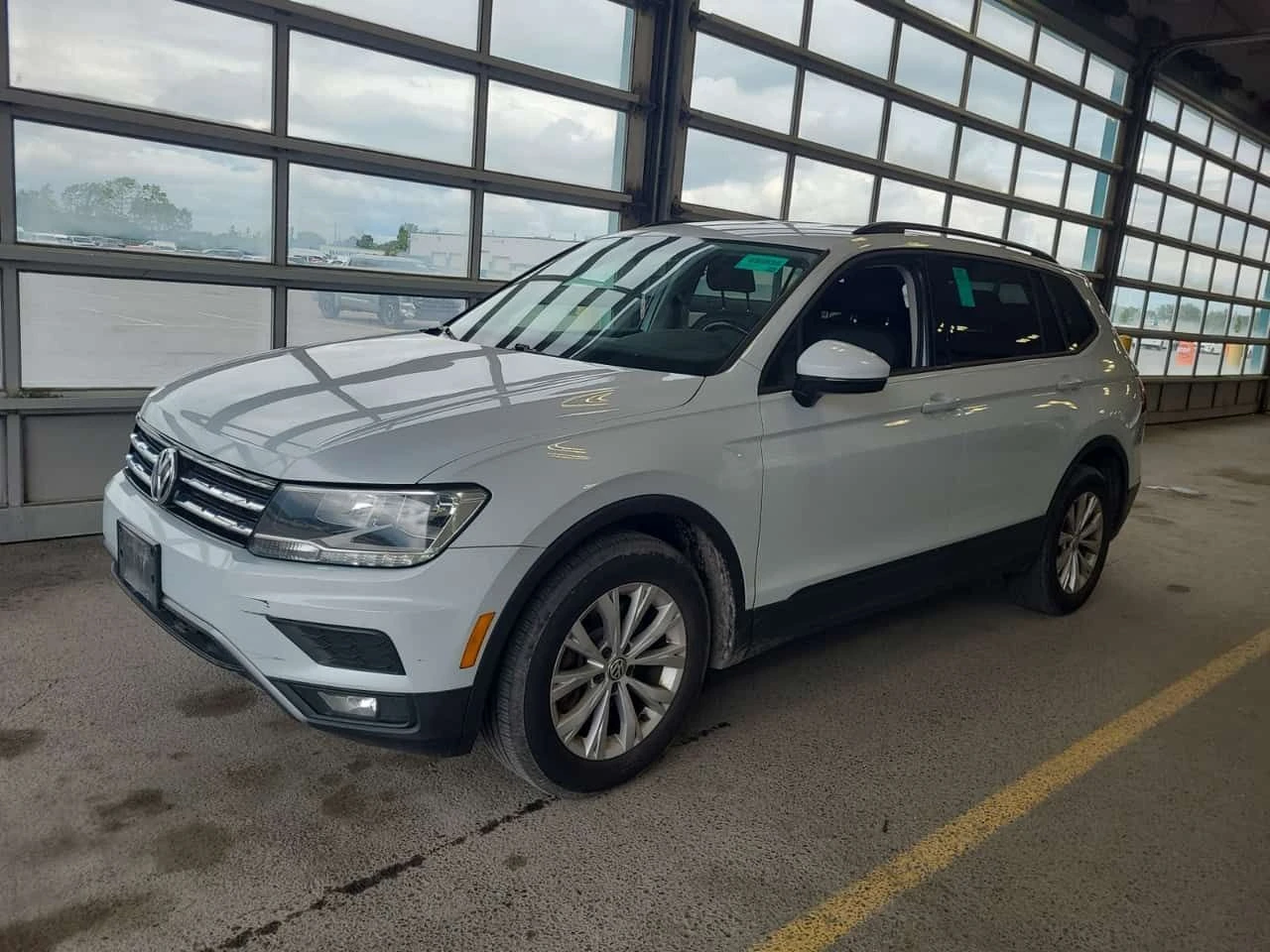 VW Tiguan * CARFAX * АВТОКРЕДИТ БЕЗ ПЪРВОНАЧАЛНА ВНОСКА * 