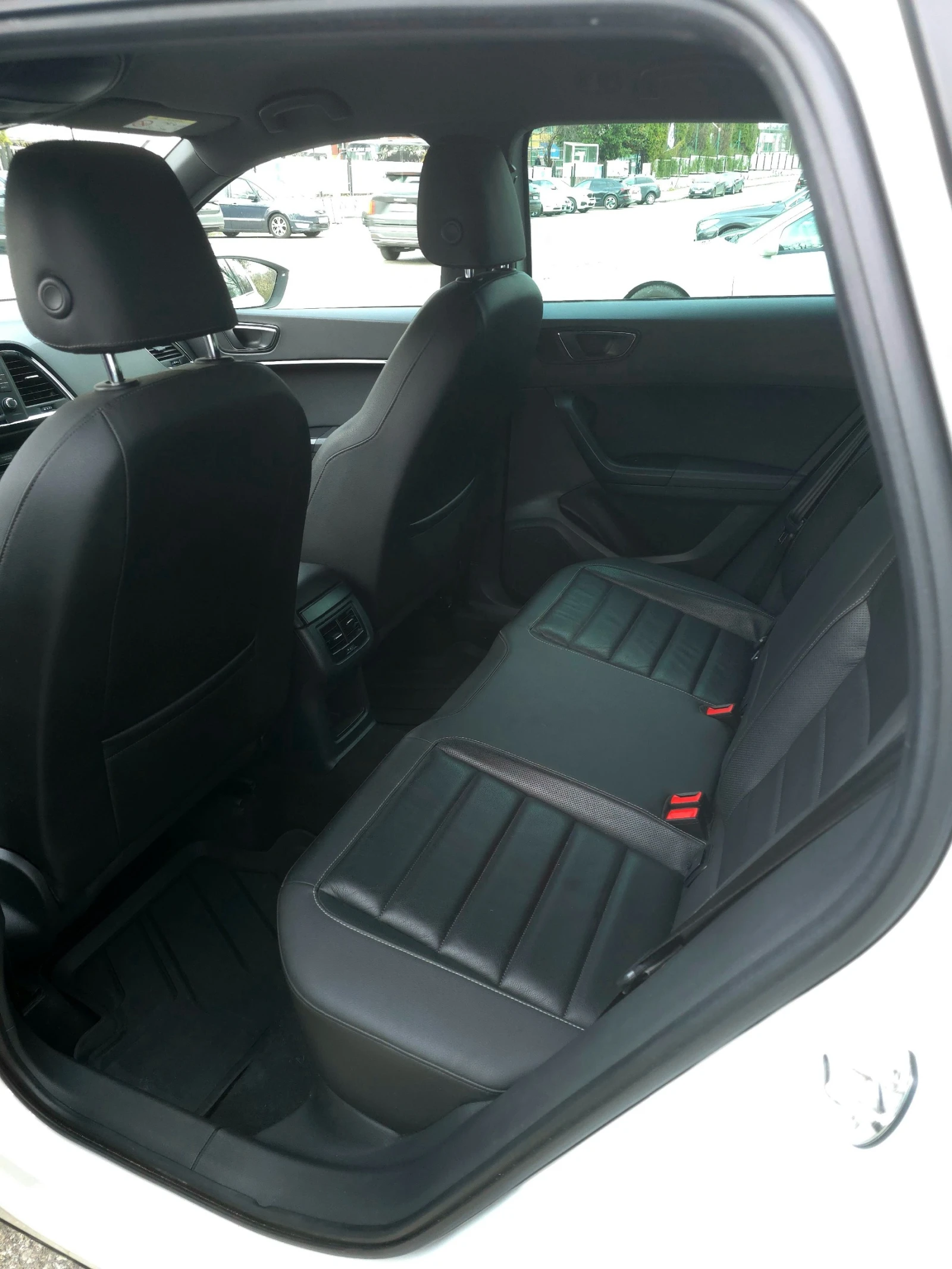Seat Ateca, снимка 7 - Автомобили и джипове - 55789026