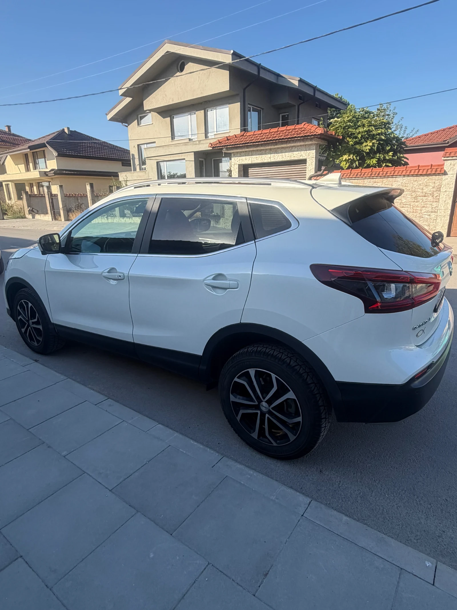 Nissan Qashqai, снимка 6 - Автомобили и джипове - 56058000