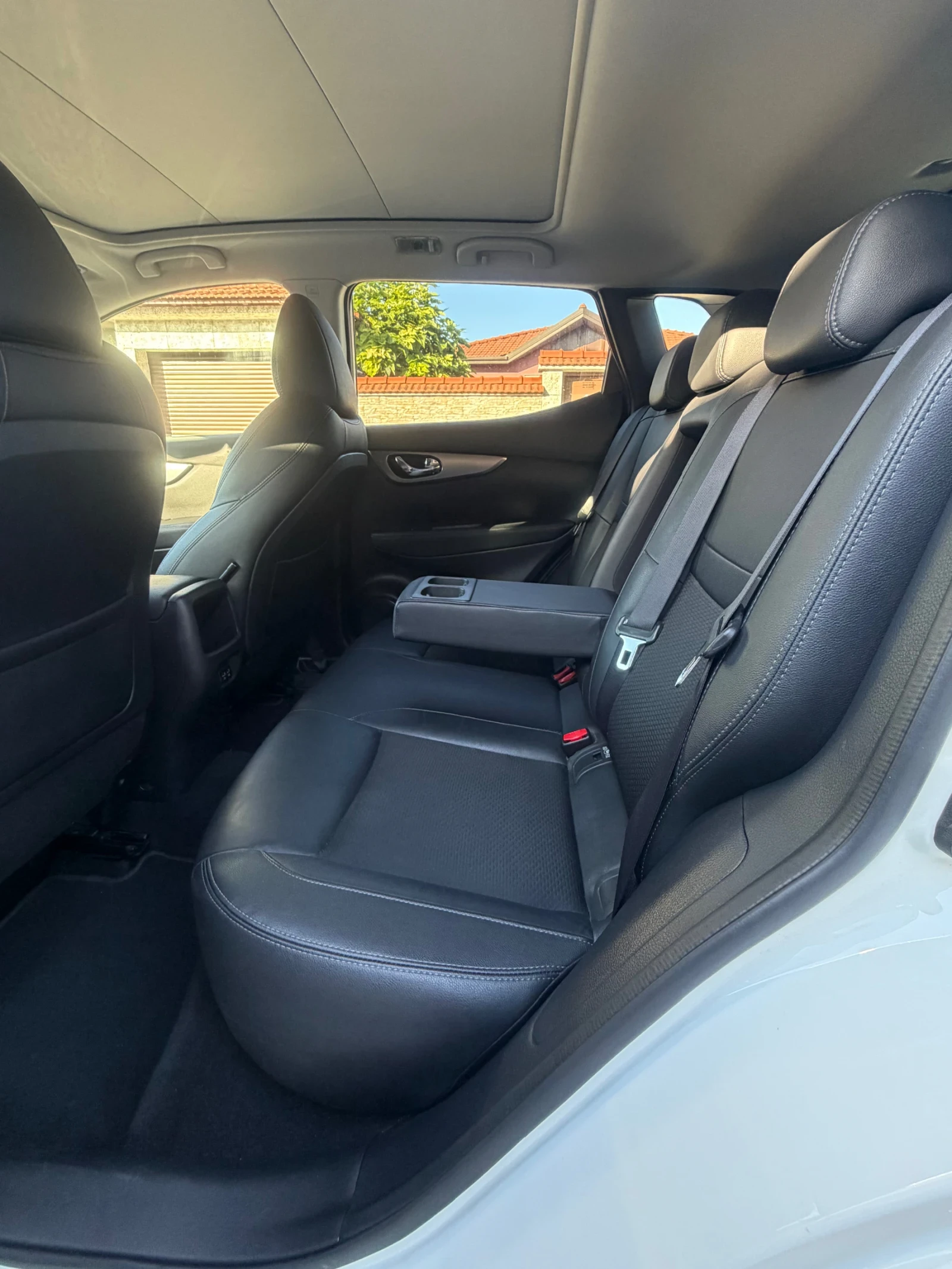 Nissan Qashqai, снимка 10 - Автомобили и джипове - 56058000