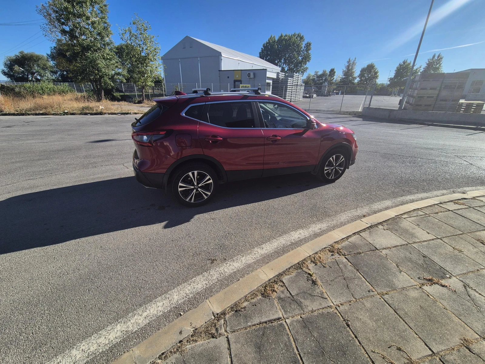 Nissan Qashqai, снимка 3 - Автомобили и джипове - 56352826