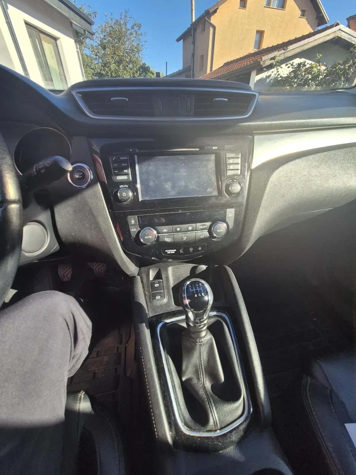 Nissan Qashqai, снимка 10 - Автомобили и джипове - 56352826