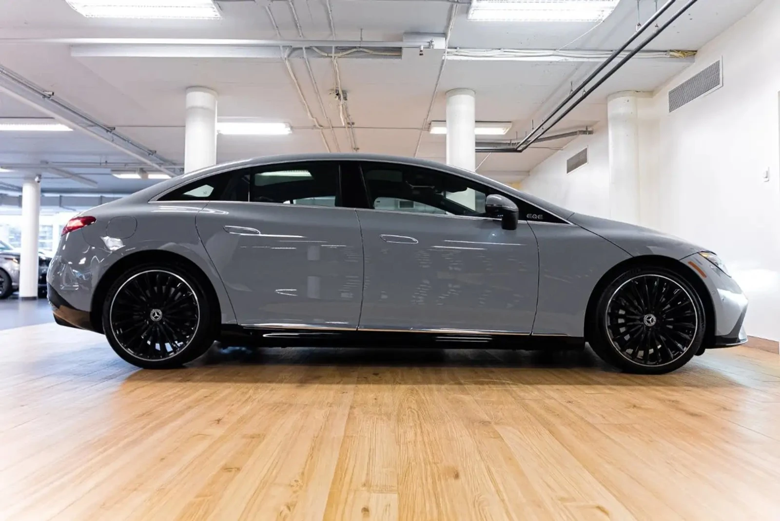 Mercedes-Benz EQE 2023* MANIFACTUR ALPINE* AIRMATIC* HUD* AMG LINE*  | Mobile.bg � ����������� 5