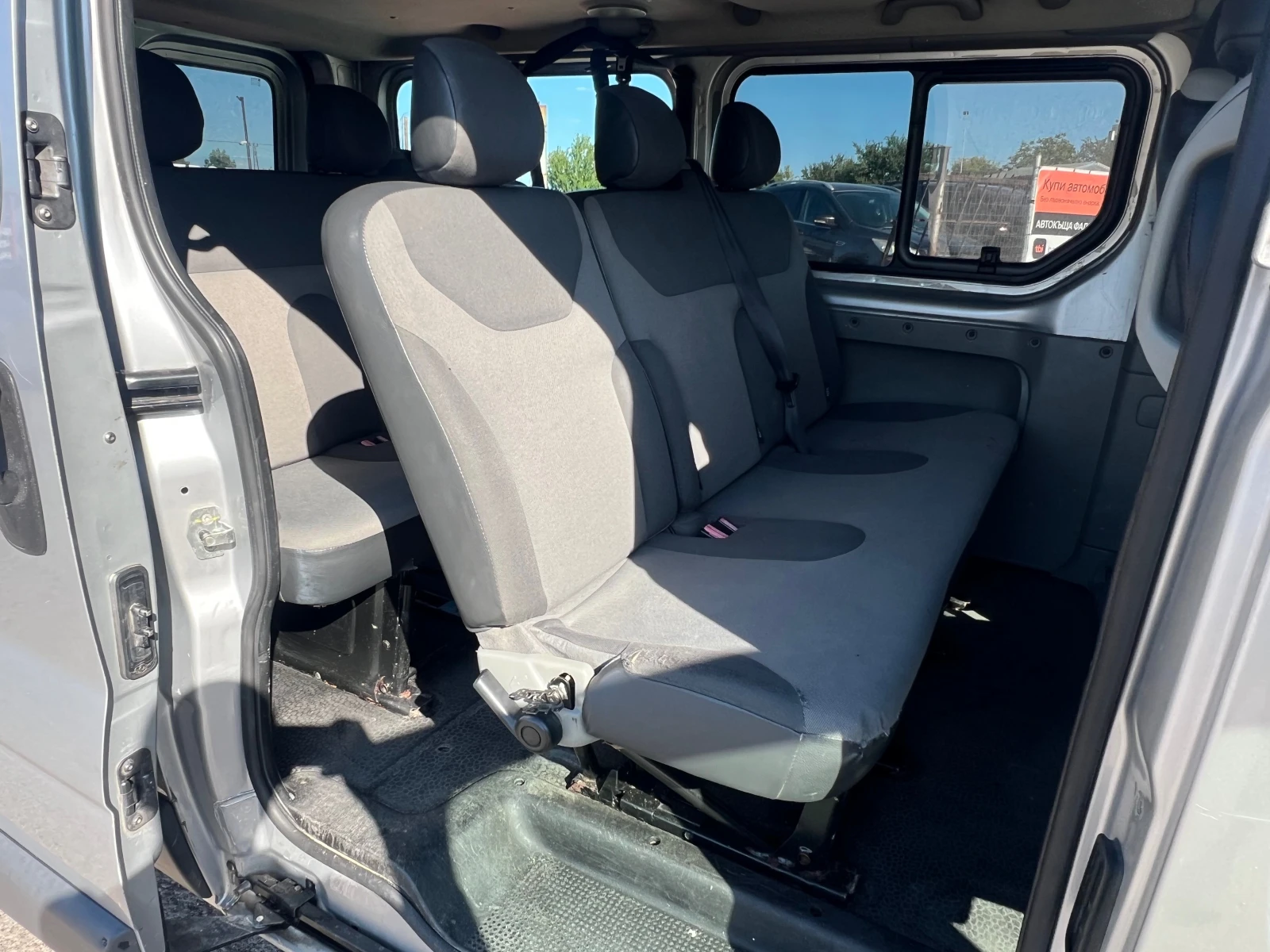 Renault Trafic, снимка 11 - Бусове и автобуси - 55239285